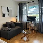 Charming Apartment Near The Lake Geneva